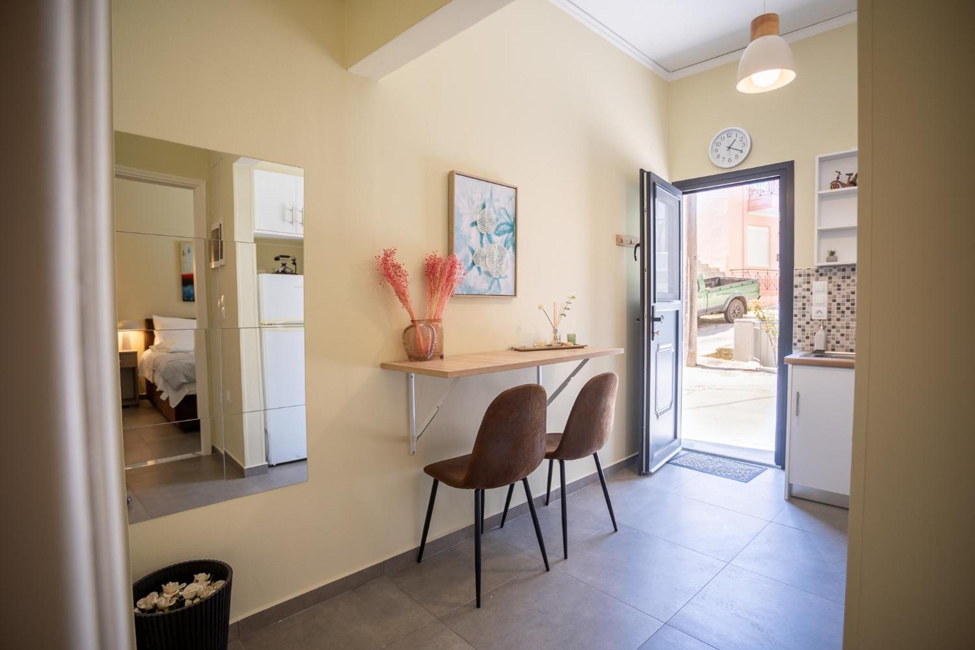 Two Bedroom Apartment, Mytilene Lesvos Exteriör bild